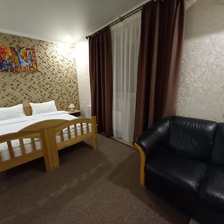 Готель River House Uman Ngoại thất bức ảnh