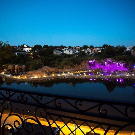 Готель River House Uman Ngoại thất bức ảnh