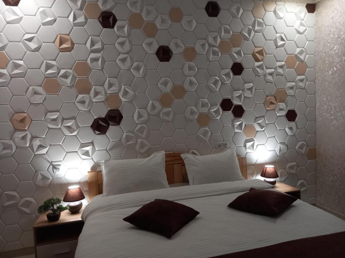 Готель River House Uman Ngoại thất bức ảnh