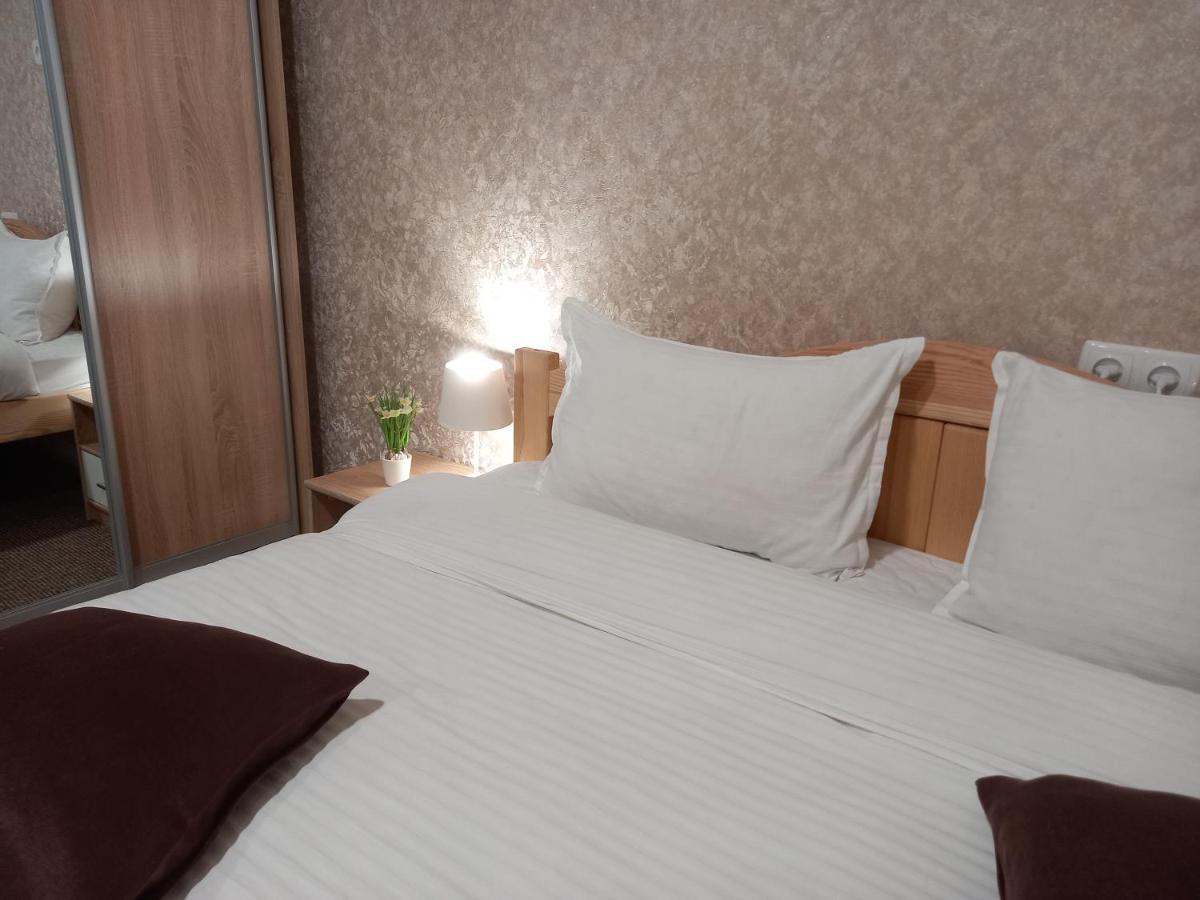 Готель River House Uman Ngoại thất bức ảnh