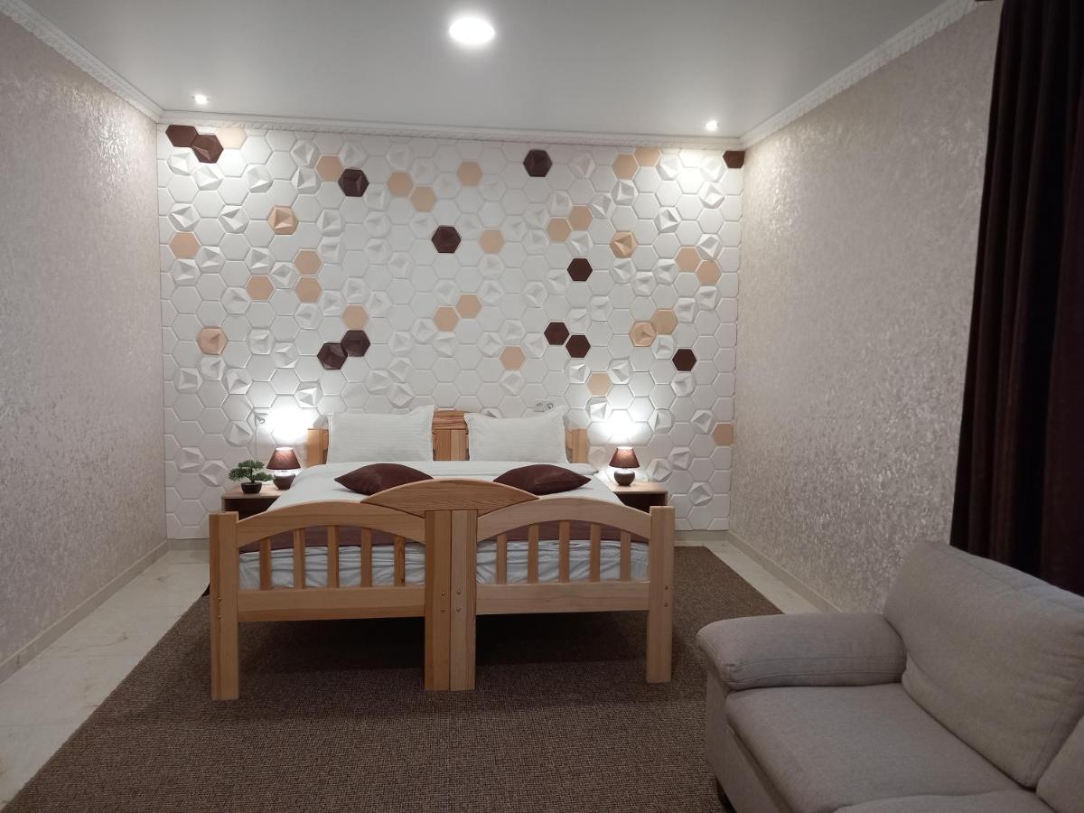 Готель River House Uman Ngoại thất bức ảnh
