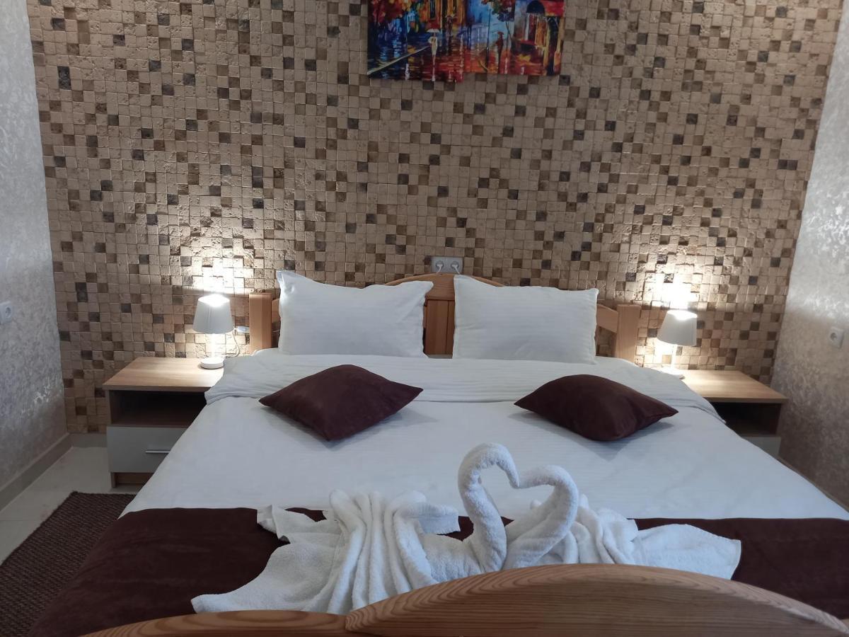 Готель River House Uman Ngoại thất bức ảnh