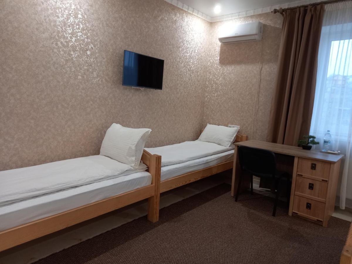 Готель River House Uman Ngoại thất bức ảnh