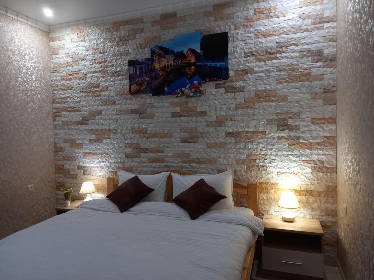 Готель River House Uman Ngoại thất bức ảnh