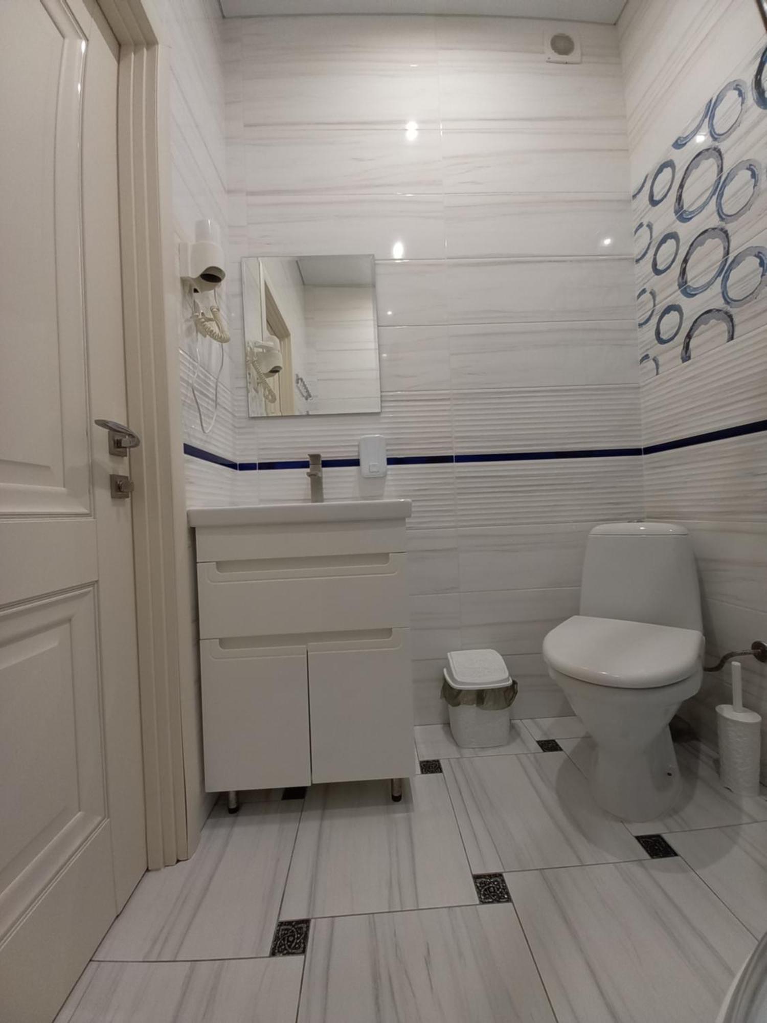 Готель River House Uman Ngoại thất bức ảnh