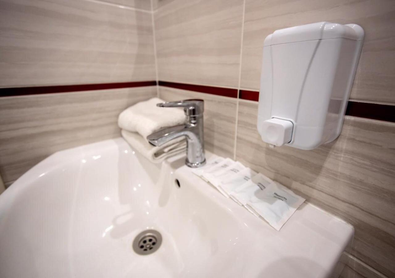 Готель River House Uman Ngoại thất bức ảnh