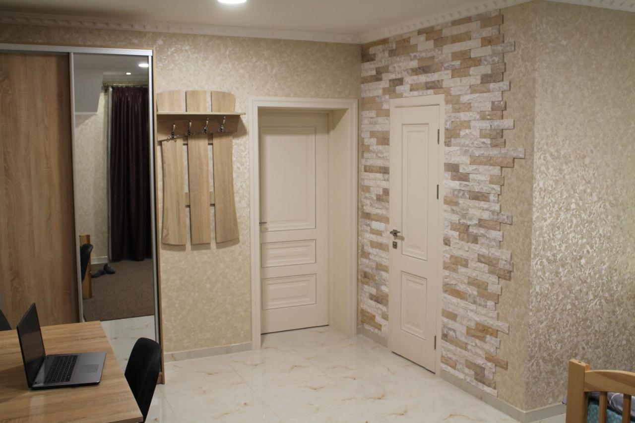 Готель River House Uman Ngoại thất bức ảnh